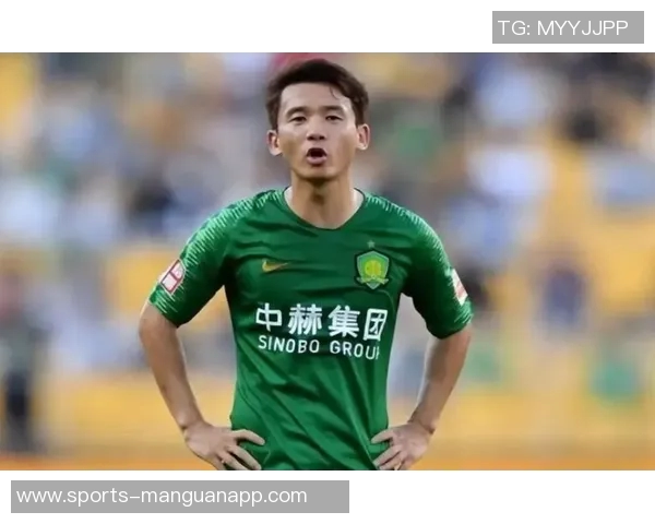 北京国安足球俱乐部成功续约王刚与池忠国展现球队未来发展信心